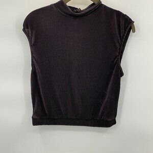 RO & DE Sleeveless Pleated Crop Top Medium Anthropologie Button Back Closure